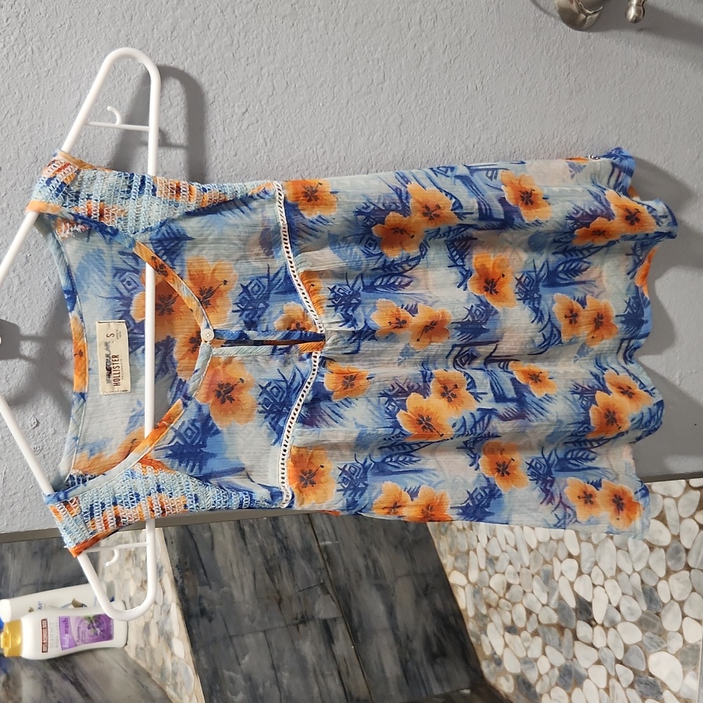 hollister sheer flowered tank top sz small